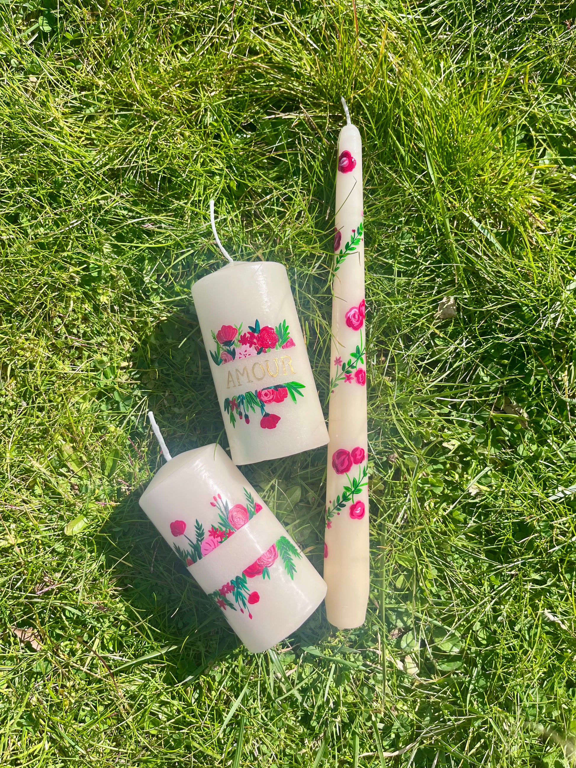 assortiment de bougies décoratives cadeaux de naissance